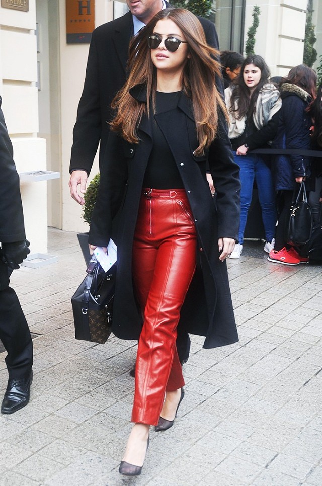 selena gomez black and red